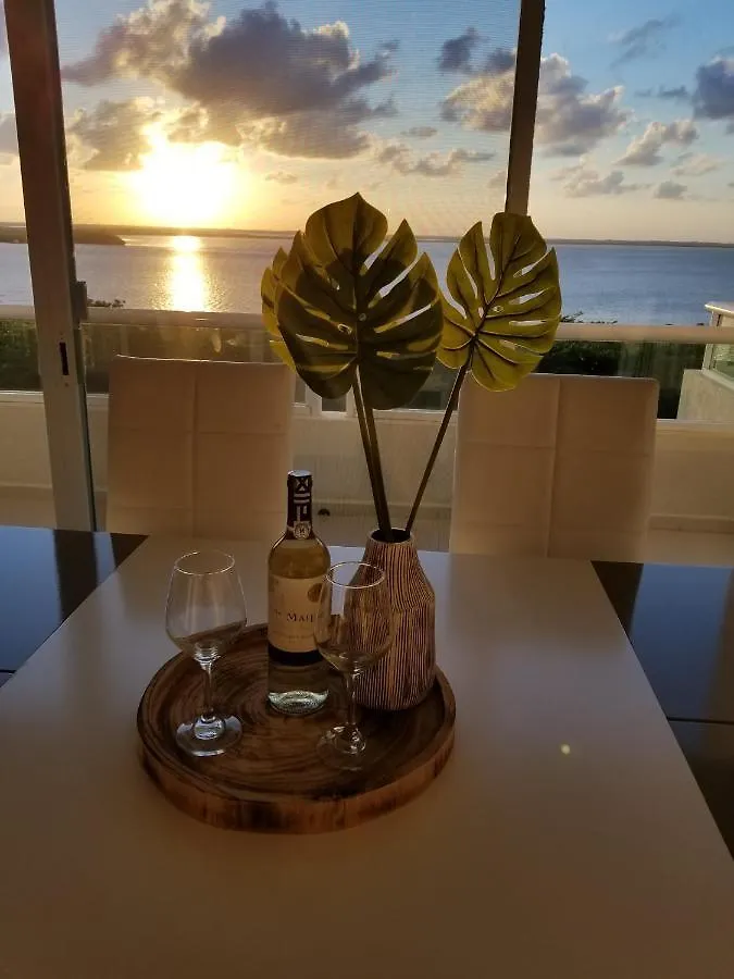 Ocean View Three Bedroom, Three Story Penthouse By The Beach Cancun Aparthotel