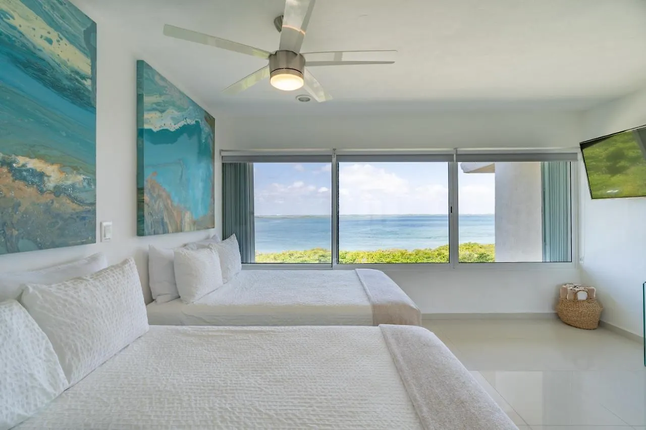 Ocean View Three Bedroom, Three Story Penthouse By The Beach Cancun 0*,