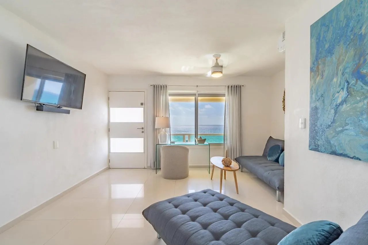 Aparthotel Ocean View Three Bedroom, Three Story Penthouse By The Beach Cancun